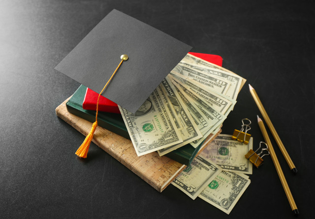 读大学得花多少钱？