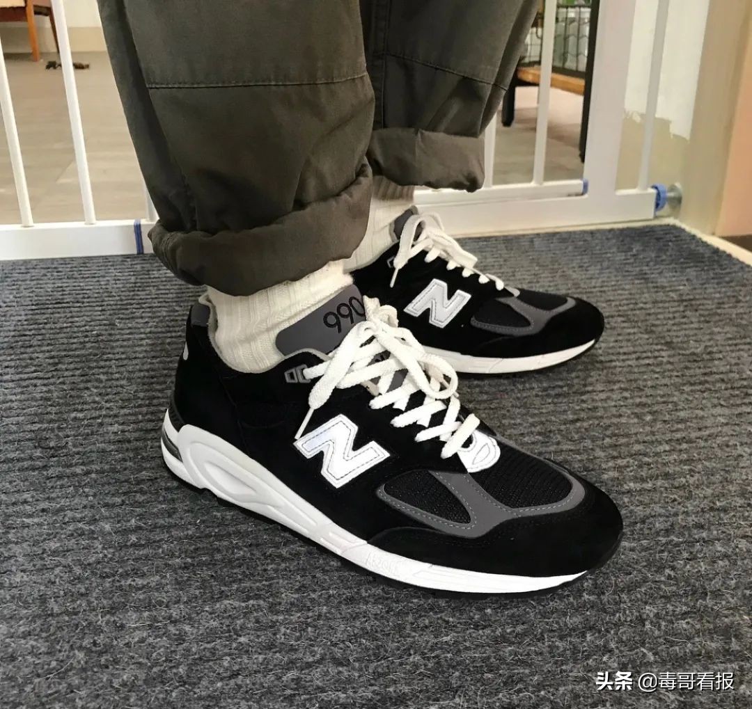 nb998和999哪个底高(New Balance 9系PK，谁的赢面最大？)