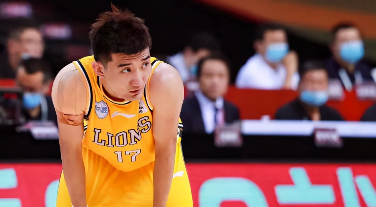 新赛季cba腾讯还直播不（腾讯无缘直播CBA，苏群发文给出分析，结果被球迷们骂惨了）