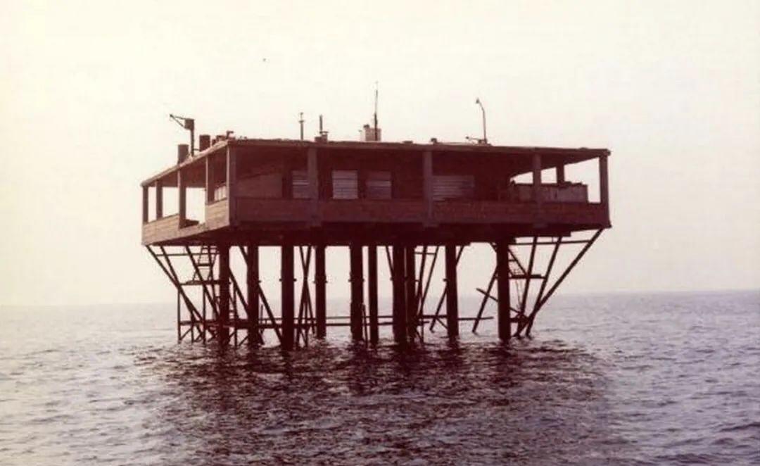 一平方千米有多少个足球场那么大(一个没有篮球场大的国家,意大利眼红