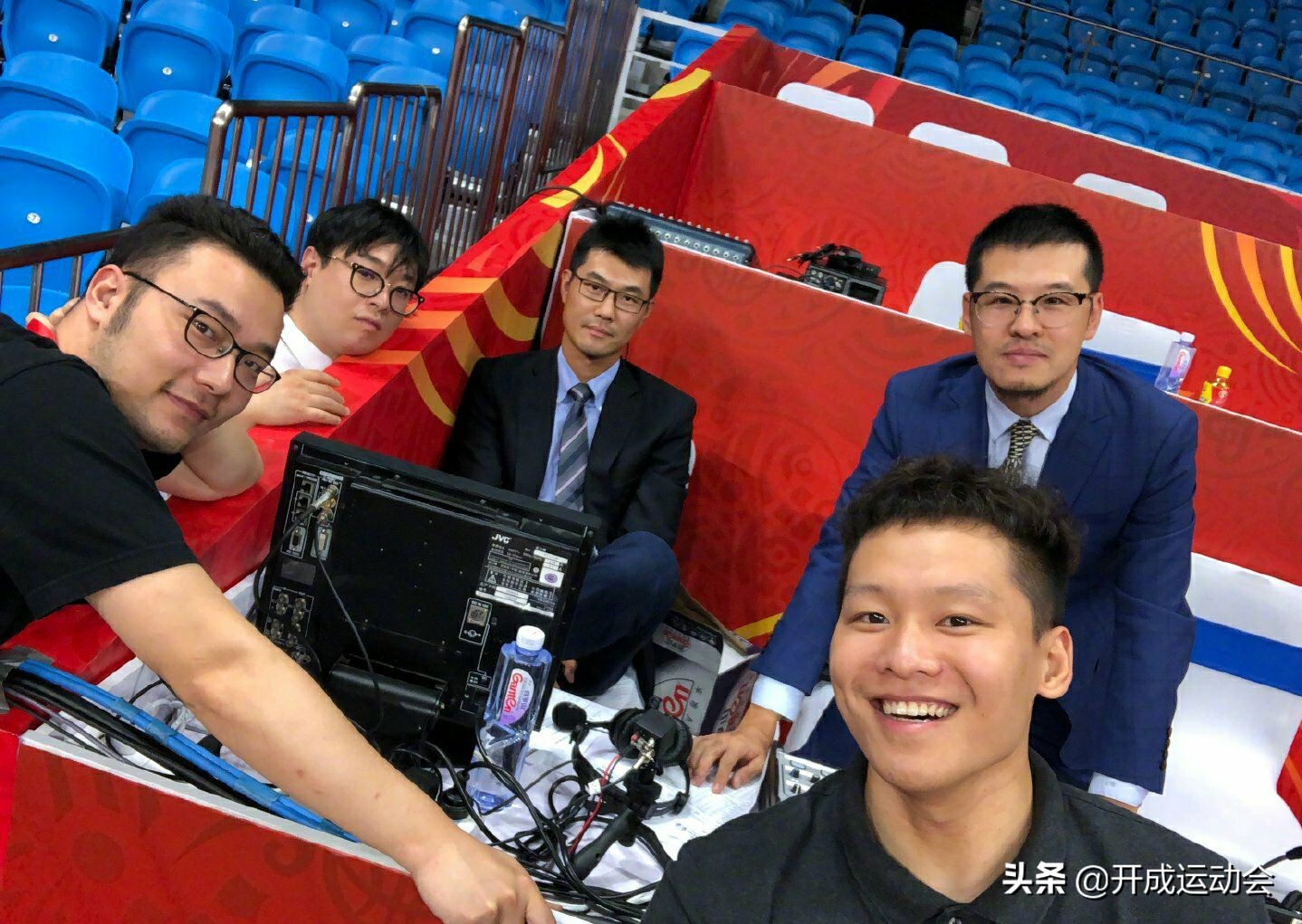 腾讯体育看nba为什么收费（腾讯天价播NBA，不愿给钱CBA？苏群、王仕鹏嘲笑咪咕解说差）