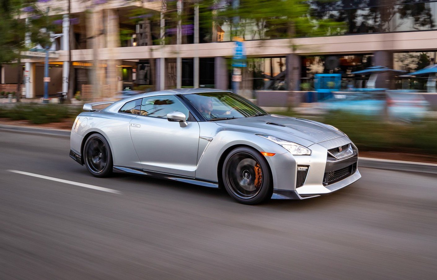 2020年最新款日产gtr_日产gt-r跑车多少钱 - 阜阳汽车网