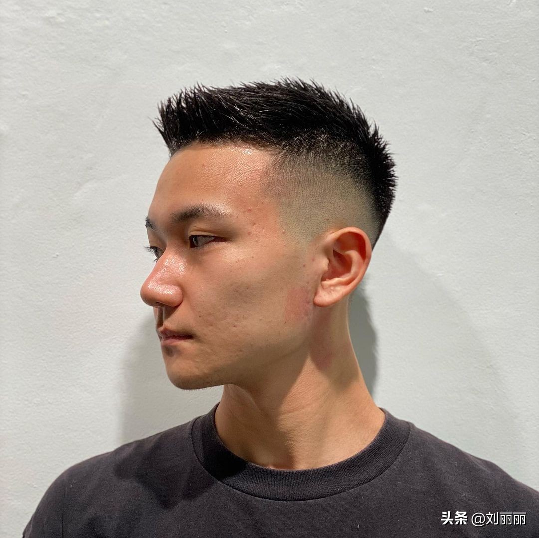 男士发型别再迷茫了,100多款流行发型来了,喜欢就挑一款吧