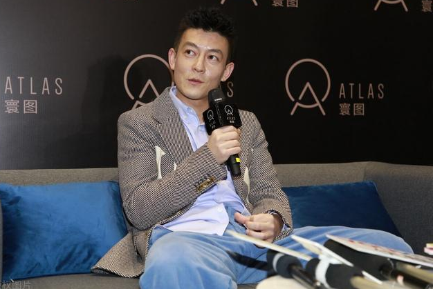 陈冠希的灿烂情史，14岁失恋开始流连花丛，23年爱上9个人间极品