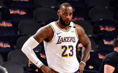 NBA现役多少球员(NBA现役只有3个超巨 3个巨星，其他人最多算是球星)