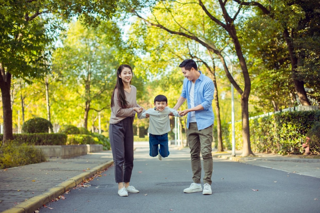 希望老师多费心怎么说(宝妈送千元红包被退回，想要老师“多关照”，这3句话比送礼管用)