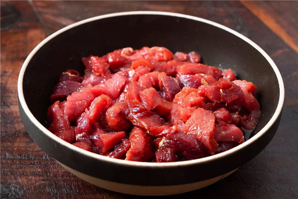 腌牛肉怎么腌牛肉嫩又好吃(腌牛肉怎么腌牛肉嫩又好吃窍门) - 泉兴