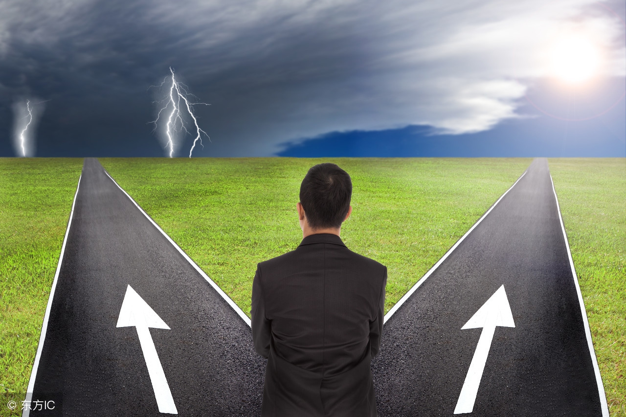 高中老师、高校人事代理辅导员，硕士毕业生该如何选择？