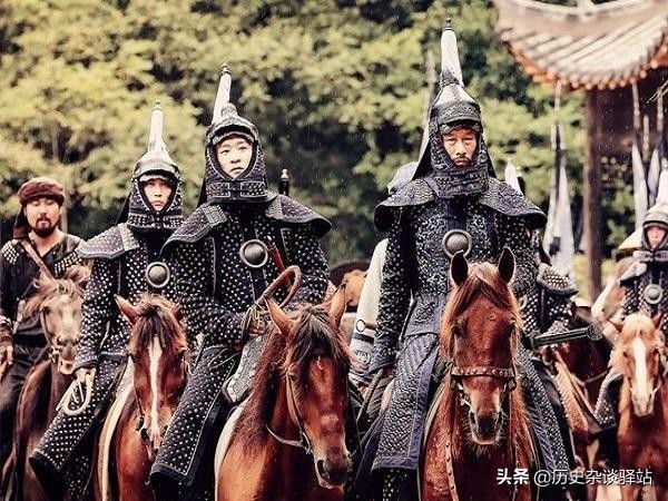 八旗军崛起简史：努尔哈赤6万骑射精锐，皇太极打造巅峰镶黄旗