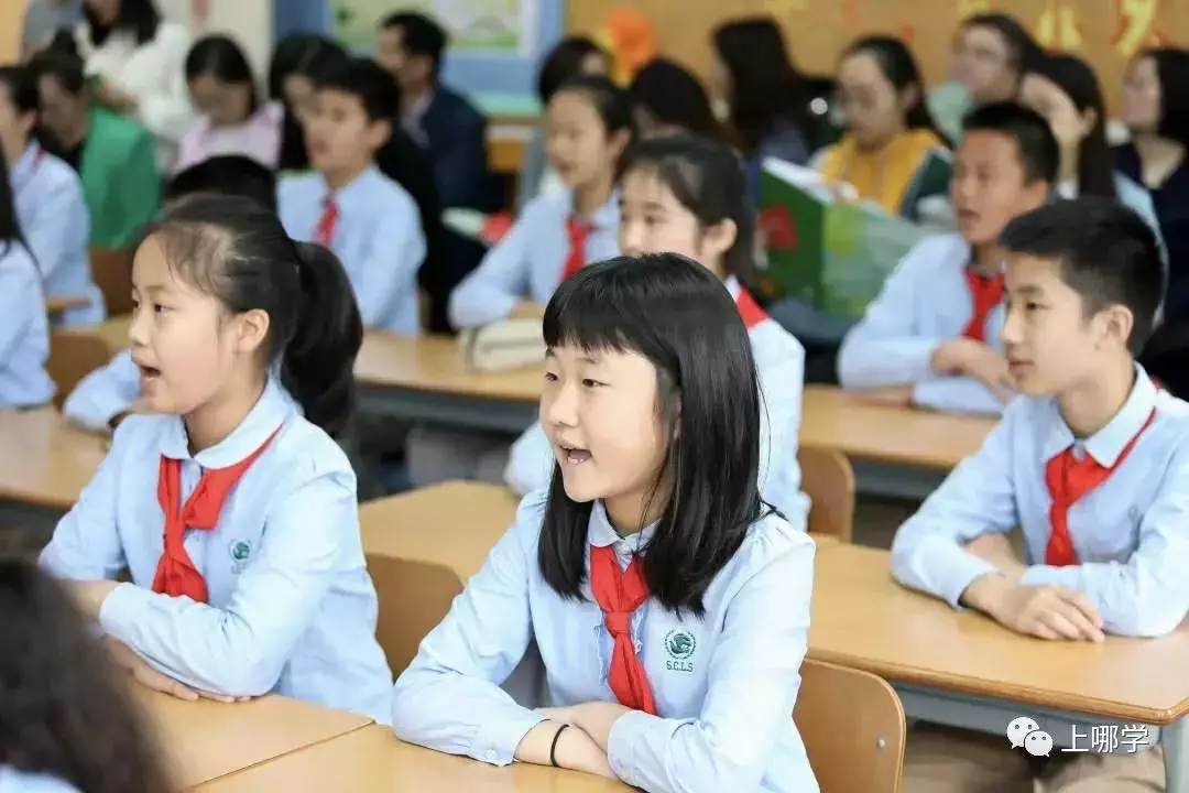 上海这10所私立学校校服太漂亮了！每一张都是高颜值