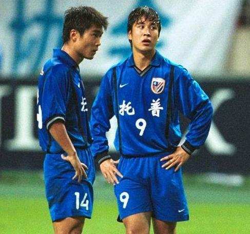 祁红参加过世界杯吗(国足进军02世界杯 上海申花三剑客 祁宏等人功不