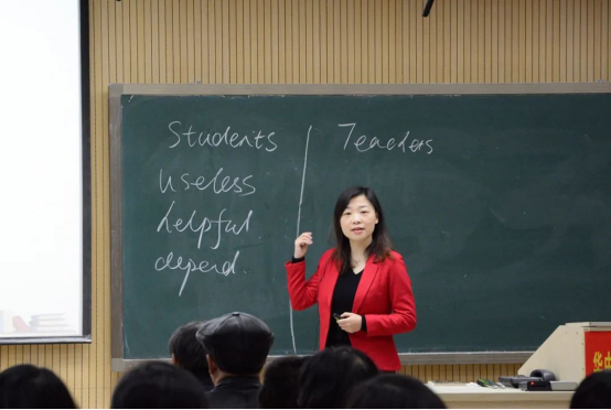 双减之后，英语会被踢出高考吗？教育部明确答复，家长这次安心了