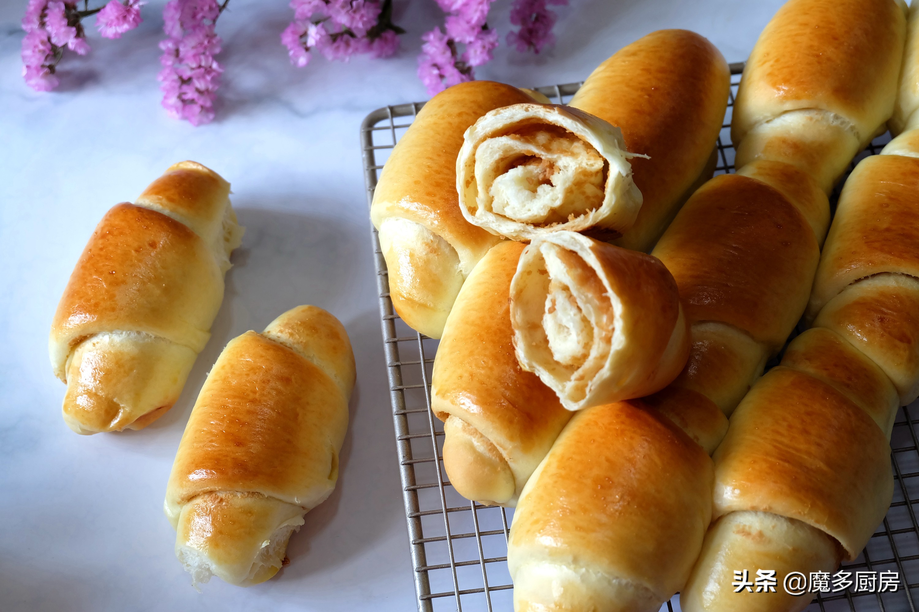 家庭自制烤面包（在家做低糖无油超健康的花生酱小餐包）