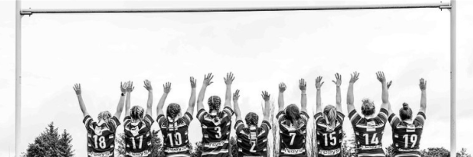 女子橄榄球服装（英女子橄榄球队赤身出镜宣传运动，称“拍完不想再把衣服穿回去”）