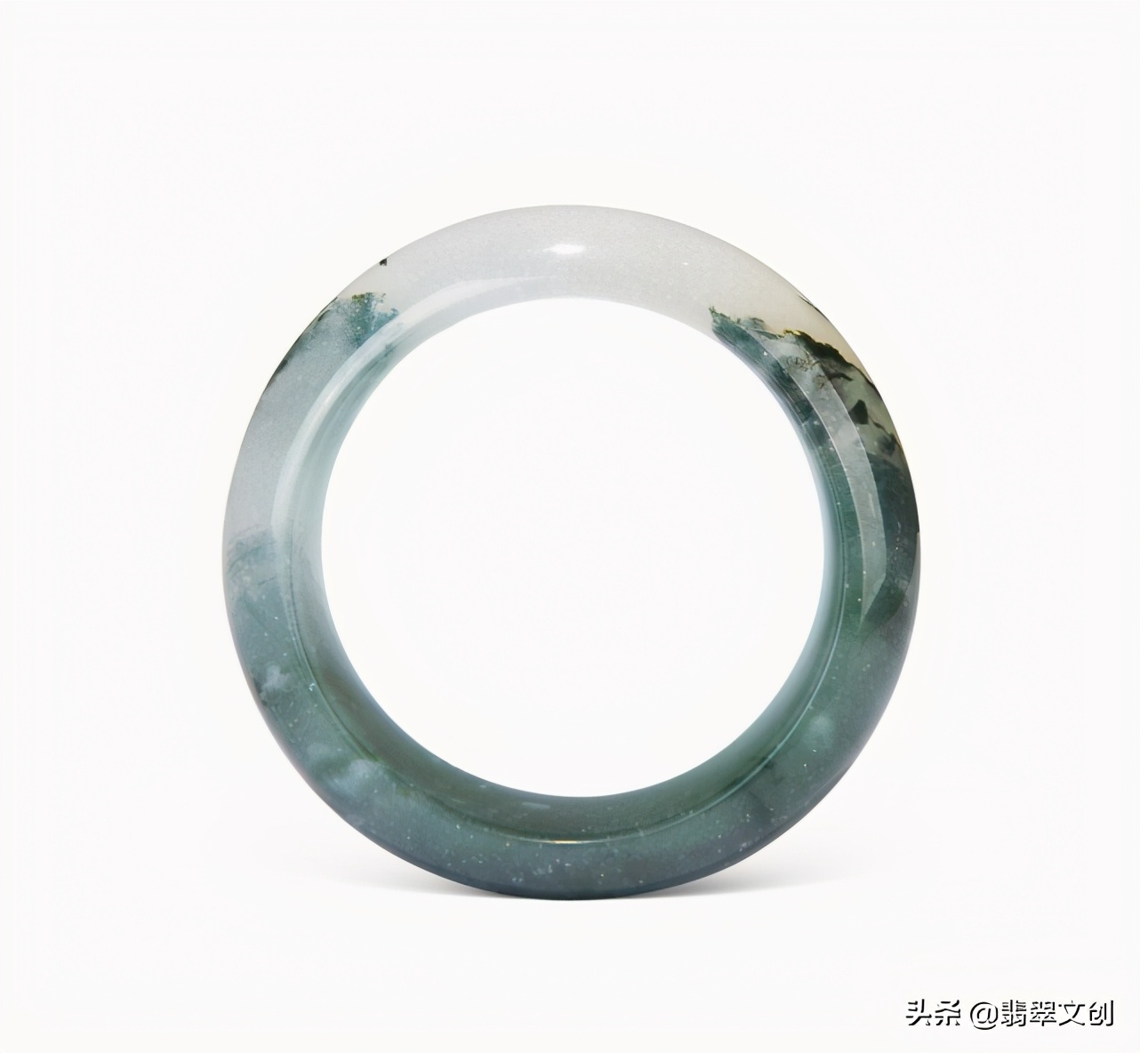 翡翠怎么看品质(翡翠知识讲堂：翡翠的质量评价标准都有哪些？)