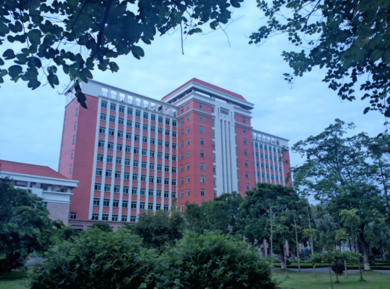 我国“师范类”大学排名，四川师大取得第四，湖南师大却掉出前十