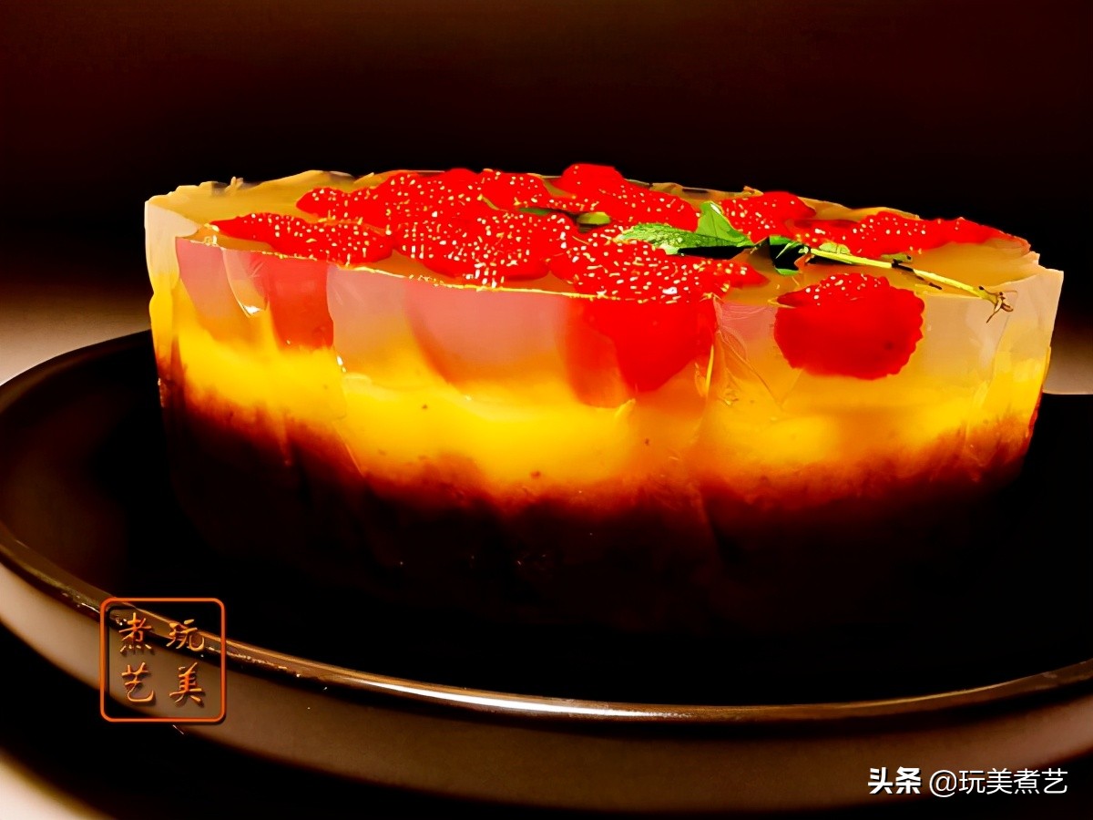 春光明媚好时光，树莓遇上菠萝，就来一个慕斯尝尝