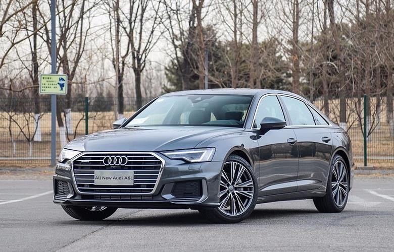 手握40万，奥迪A6L和宝马5系哪个档次高？对比后差距明显