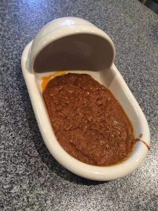 出格的设计让其大受欢迎"厚厚马桶猪排饭","马桶一号".