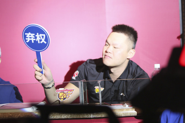 cba為什么不開放亞洲選秀</h2>

<p>　　<img alt=