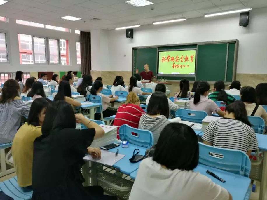 乐山有一所综合性大学，各地区县医院是实习单位，今年高职单招