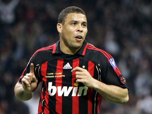 罗纳尔多为什么在欧冠比赛（罗纳尔多“触景生情”为欧冠生涯遗憾：为何我没轮到欧冠改规则？）