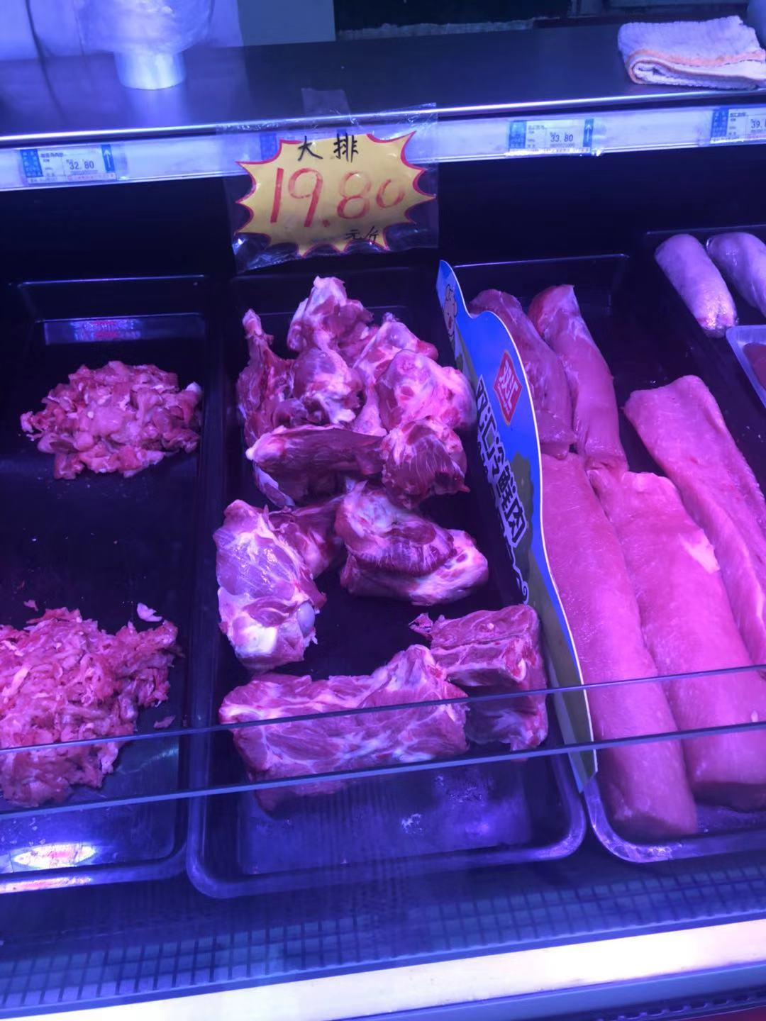 运城猪肉价格39.8元！猪肉价太硬，卖肉生意惨淡！市民直呼吃不起