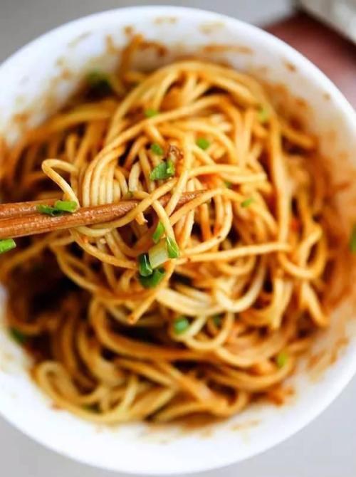 信阳热干面的做法及配料(信阳热干面的做法及配料窍门) - 风集网