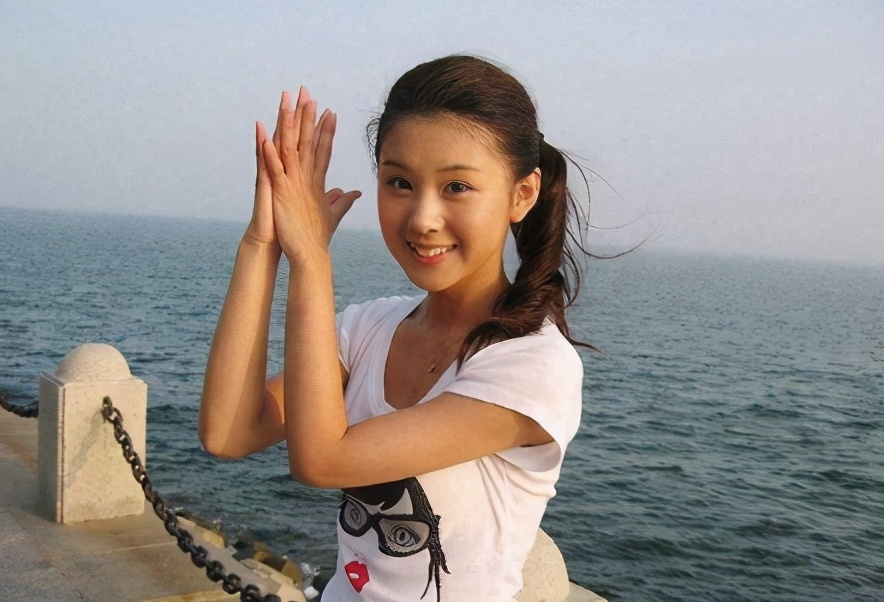 李小萌：15岁出道，被丈夫视作珍宝，拍戏多年一次吻戏都没接过