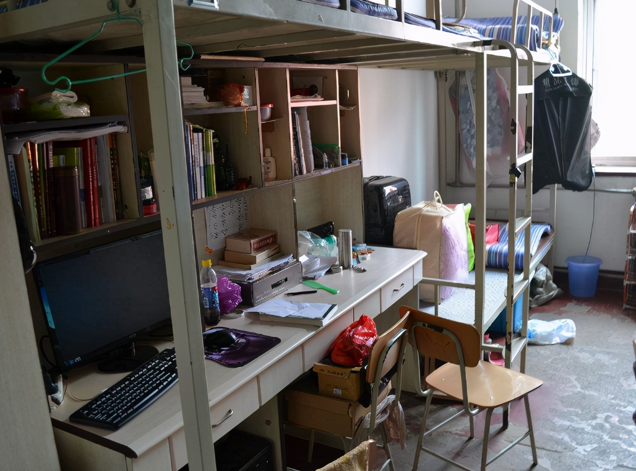 大学寝室“内幕”多，有人喜欢有人招人烦，遇到这4种室友绕道走