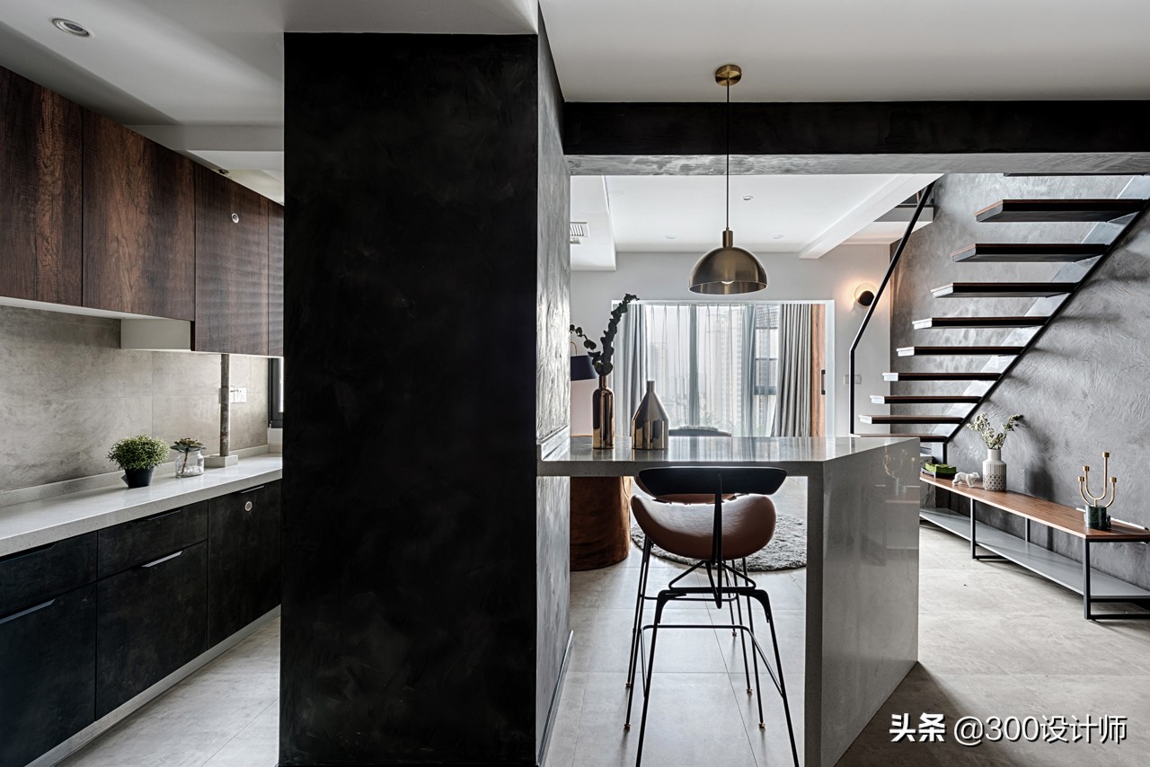 阳昭作品：75㎡小跃层28万装修，坐拥独立衣帽间、阳台、大浴缸