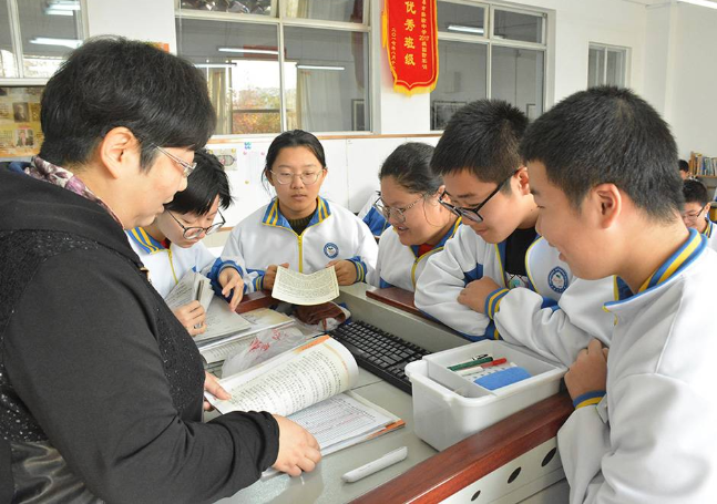 刻在学生骨子里的课文，一句唤起无数共鸣，听到仿佛回到学生时代