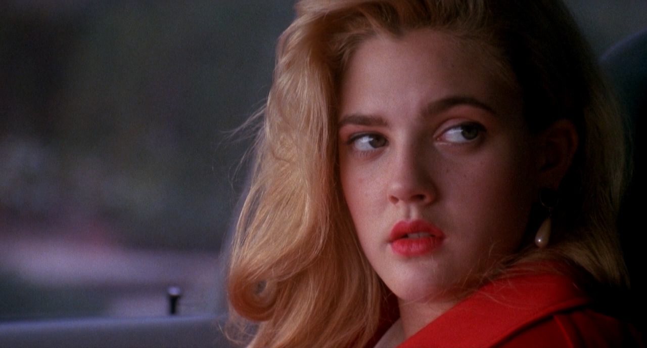 剧照他认为两人的关系应当做个了结再放任下去迟早会酿成大祸艾薇出声