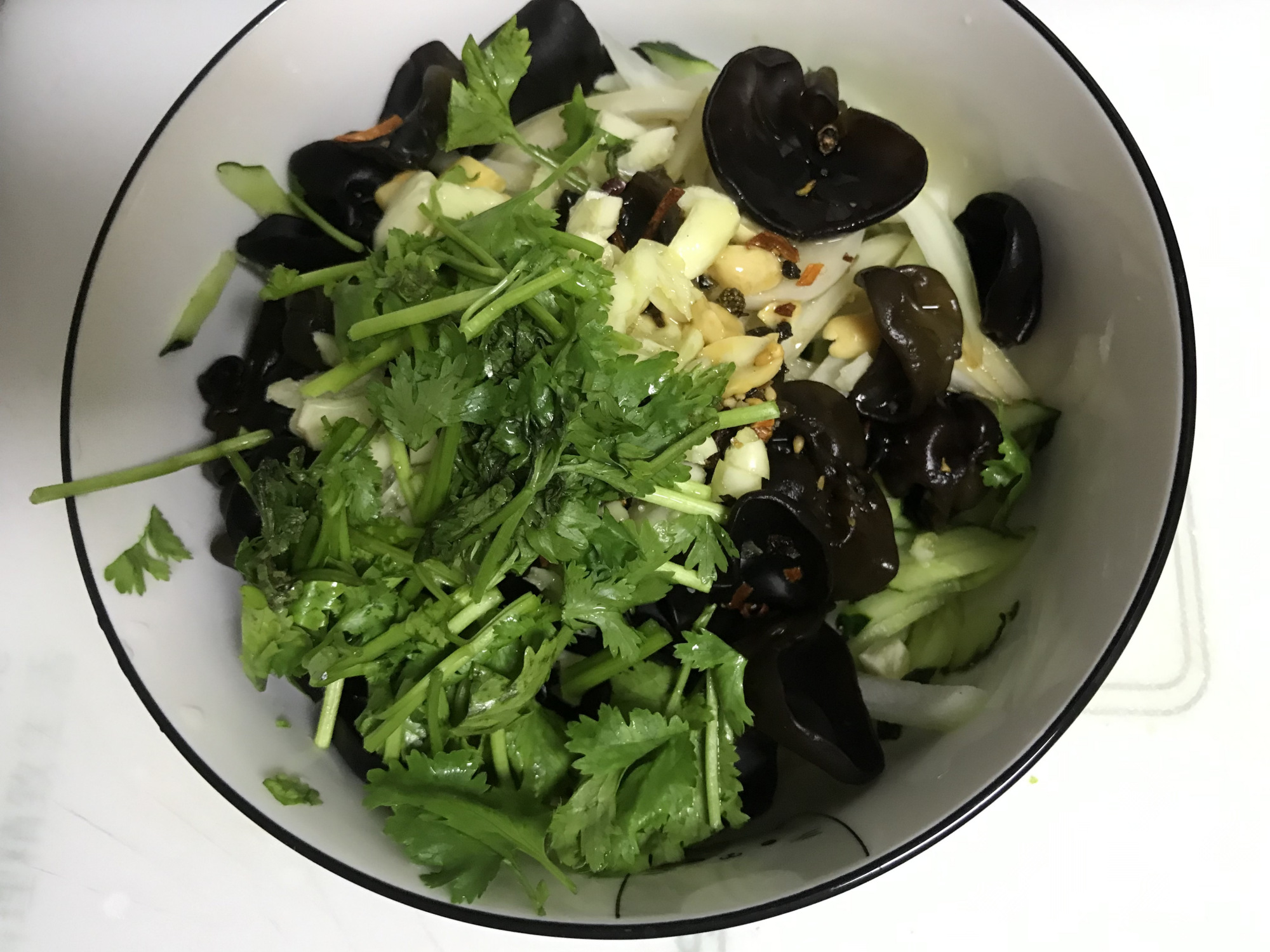 图片[9]-【凉拌木耳黄瓜】做法步骤图 解暑又开胃 多吃不怕胖-起舞食谱网