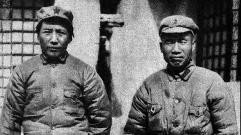 毛主席为何能统帅群雄？十大元帅说出了真相，彭德怀最敢说