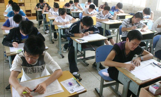 高考监考老师一天薪水500，却还是有很多老师不想去，这是为何？