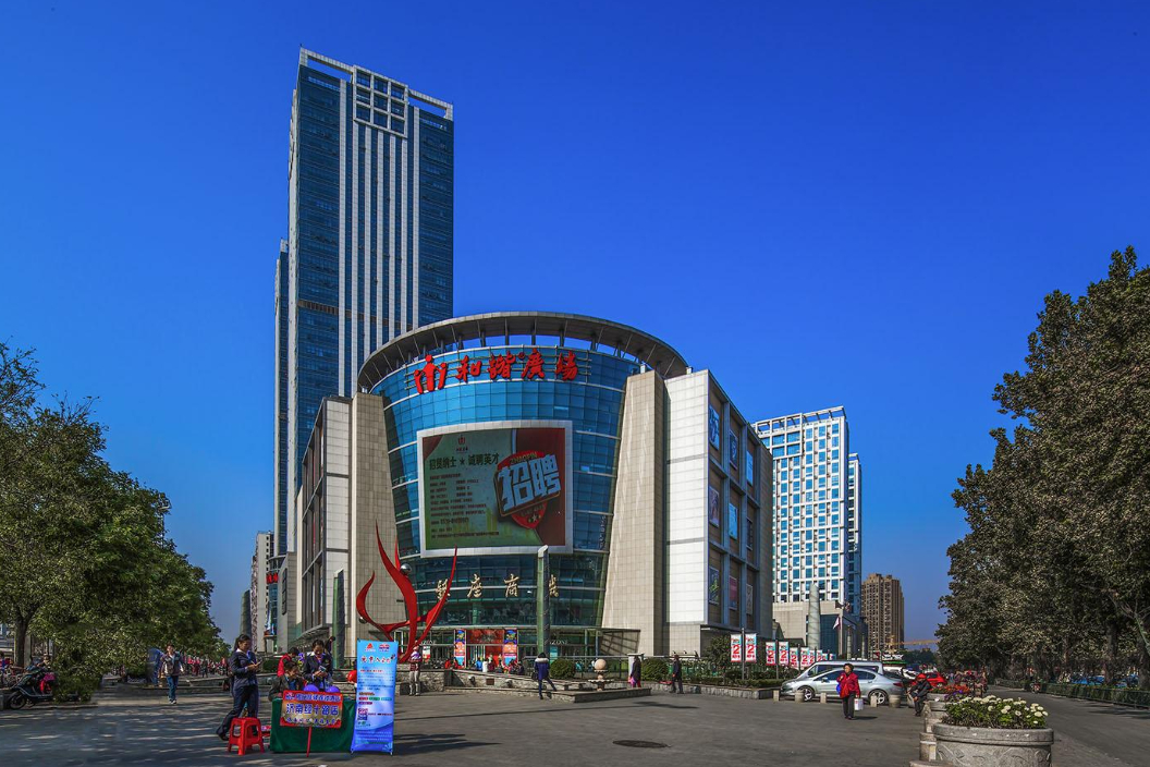 济南多家商场关闭hm实体店hm实体店关闭