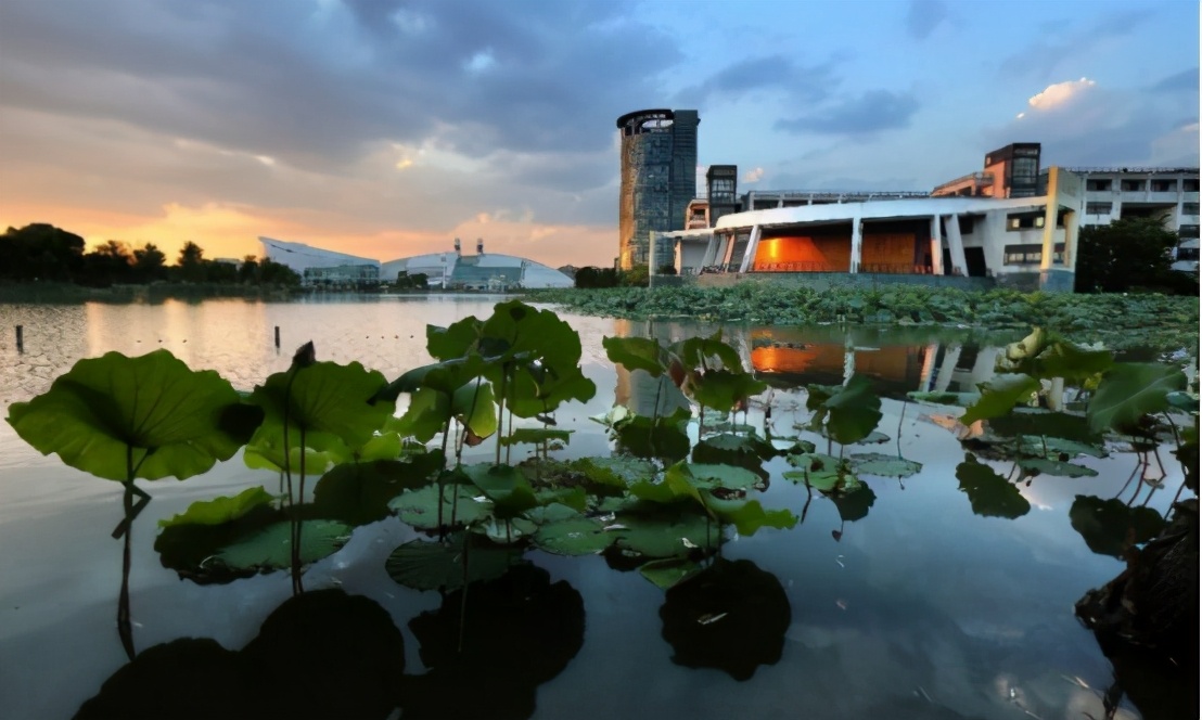 四所“严进严出”的大学，挂科率很高，想“混毕业”基本不可能