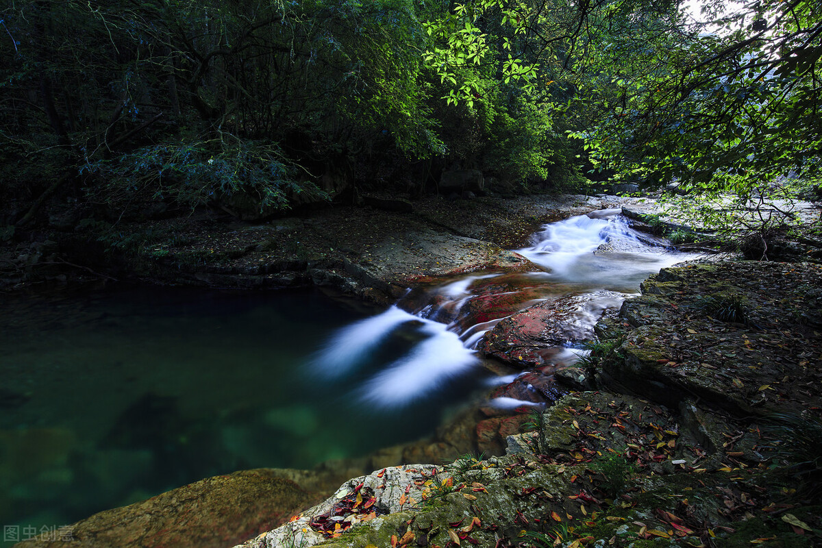 剑江河斗蓬山景区:自然景色优美,充满了浓郁的贵州民族风情