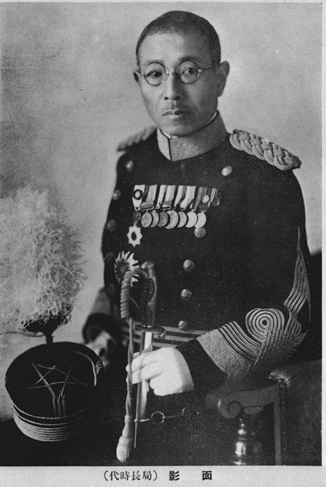 1936年，一群激进军官发动二二六事件，震动日本政局。