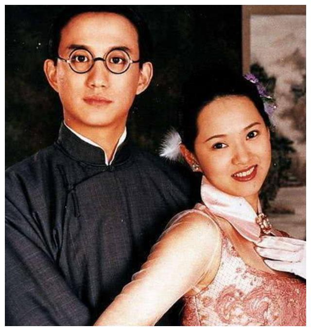 黄磊的玄妙情史，从兄妹情到第四种感情，靠才华征服了5个女人