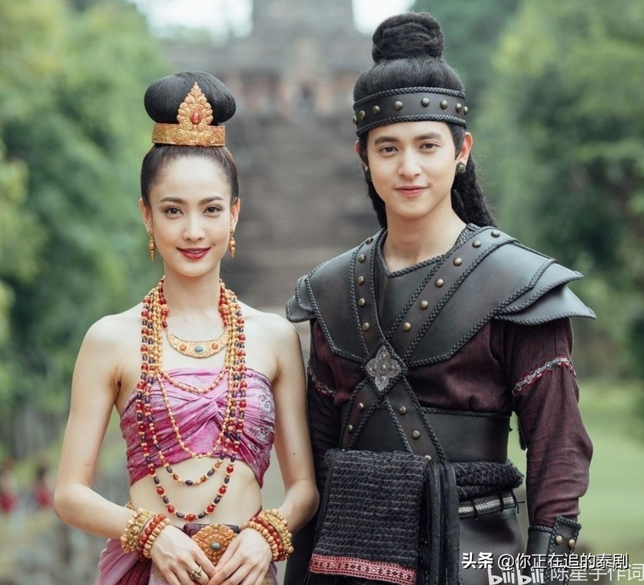 46)其他泰国三台今年收视率不错的电视剧还有:《玫瑰奇缘恋与大明星