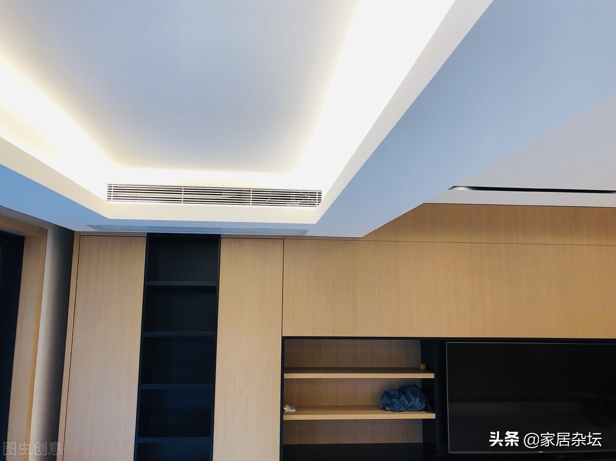 客厅装中央空调还是柜机？哪些情况能装中央空调？看看选对了吗？