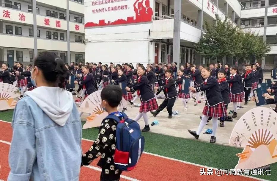 以诗润心 以礼正行！沁阳市商隐小学举行2021级一年级新生入学仪式