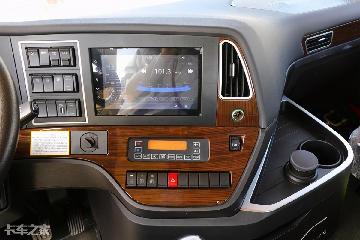 除了550马力自主动力链，汉马H9牵引车还有啥值得骄傲的