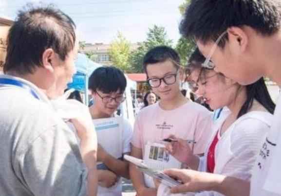 收到录取通知书后，不去报到会怎样？弃权的后果你可能承受不起