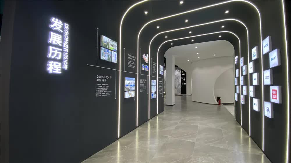 TA每年以100+门店递增！五年打造现代砖最大终端网络