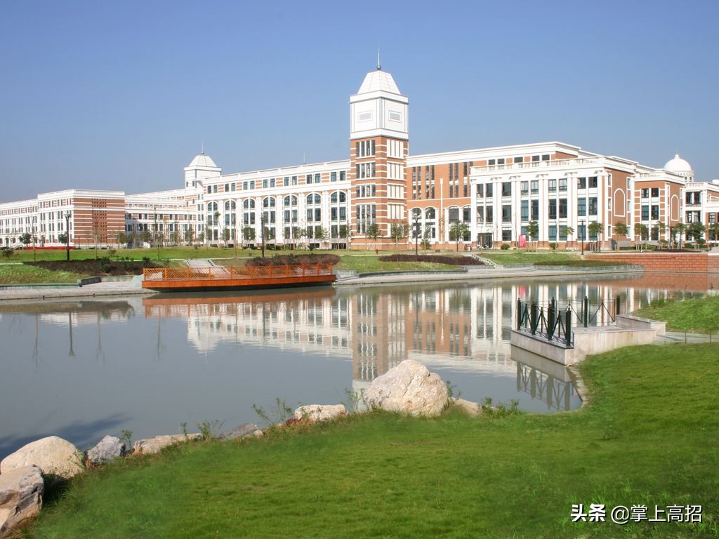 中国最好的8所二本医科大学，录取分数不高，毕业都是铁饭碗