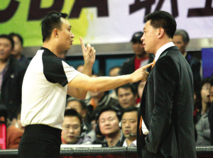 为什么cba全是黑哨（CBA到底是否存在“黑哨”？又有什么内幕？）-趣拿体育