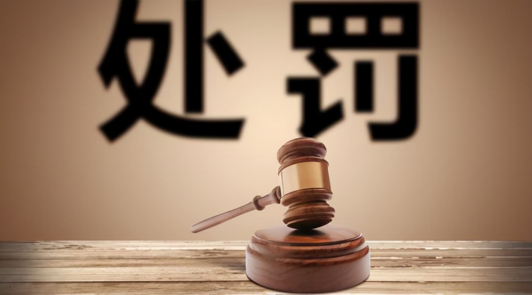 相对于嫖娼，卖淫的相关行为更加严重，这些行为会被判刑